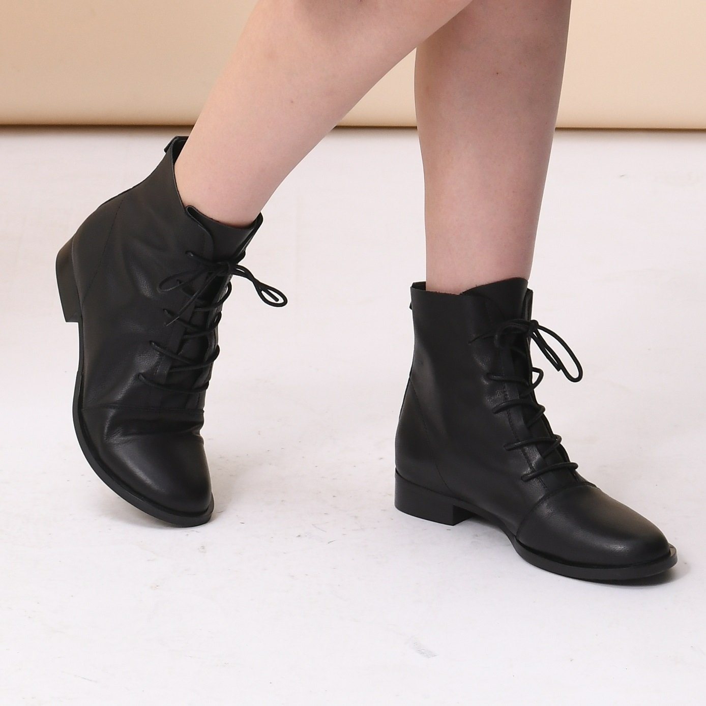 Women Boots Lace Up Short Boots Handmade Leather Full Grain Leather Black/Brown