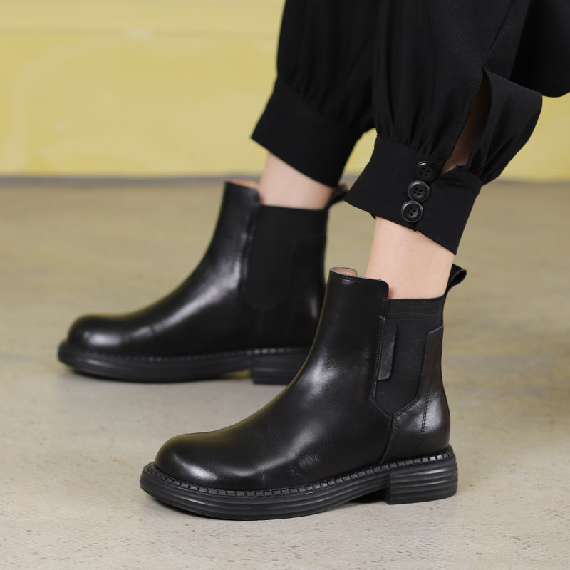 Classic Women's Leather Chelsea Boots Soft and Retro Style in Black