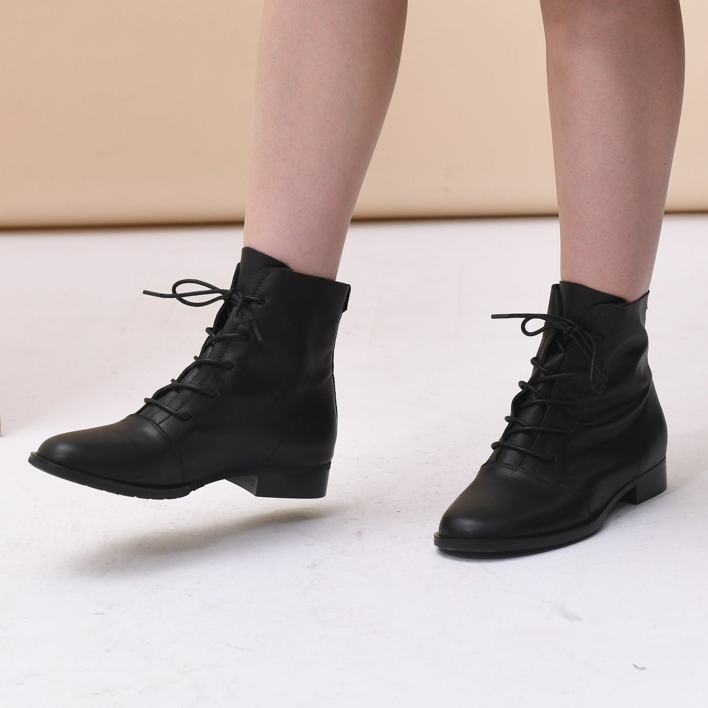 Women Boots Lace Up Short Boots Handmade Leather Full Grain Leather Black/Brown