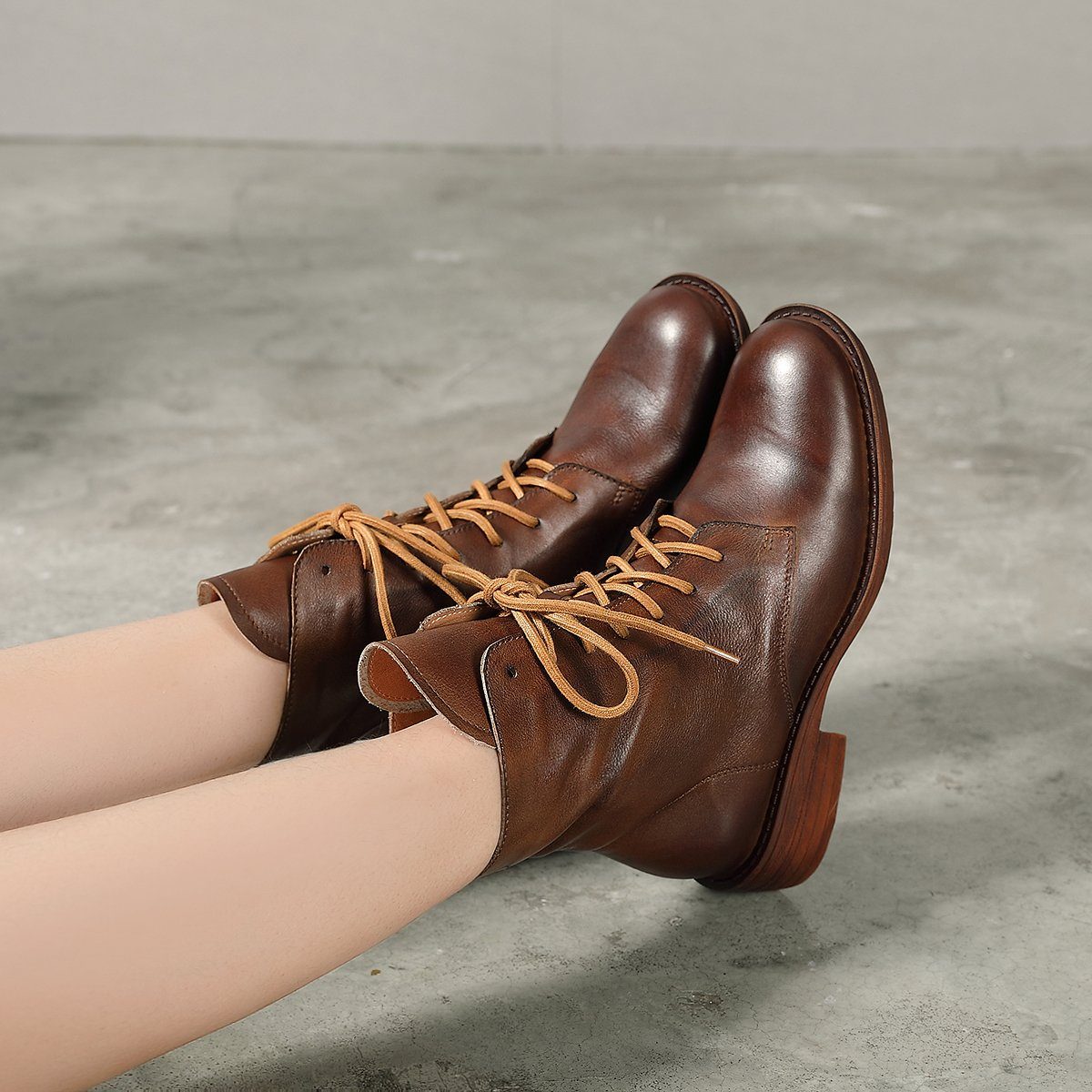 Winter Boots Handmade Genuine Leather Lace-Up Combat Boots Retro Boots Chunky Ankle Boots Black/Coffee