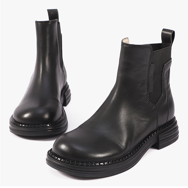 Classic Women's Leather Chelsea Boots Soft and Retro Style in Black