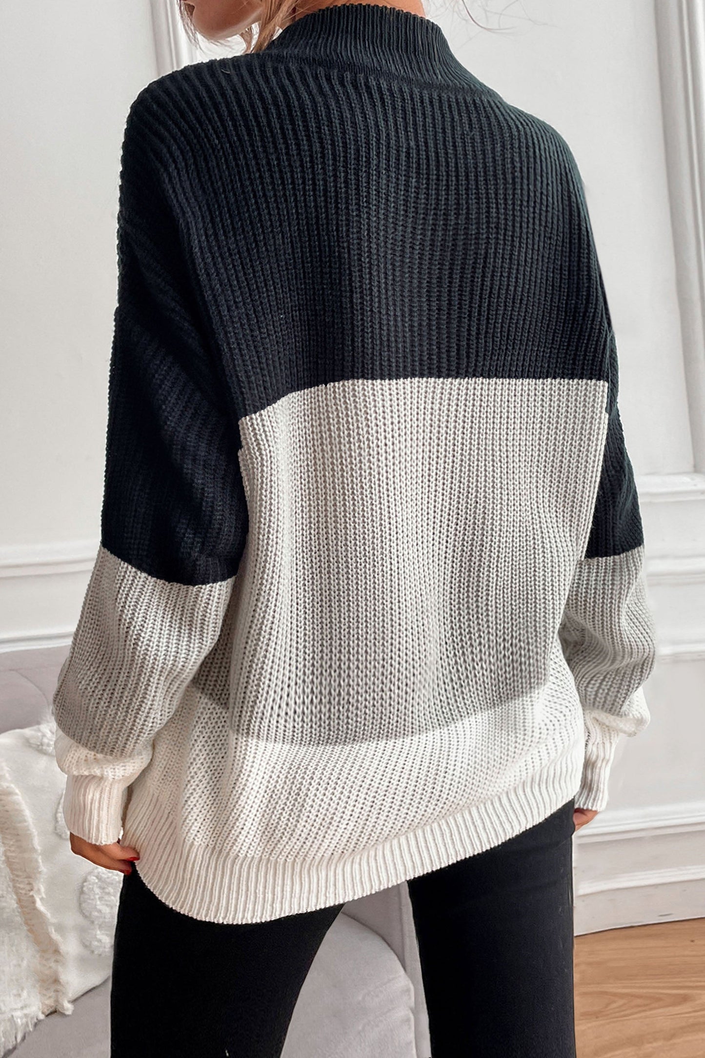 Half Turtleneck black gray Transition Stitching Sweater