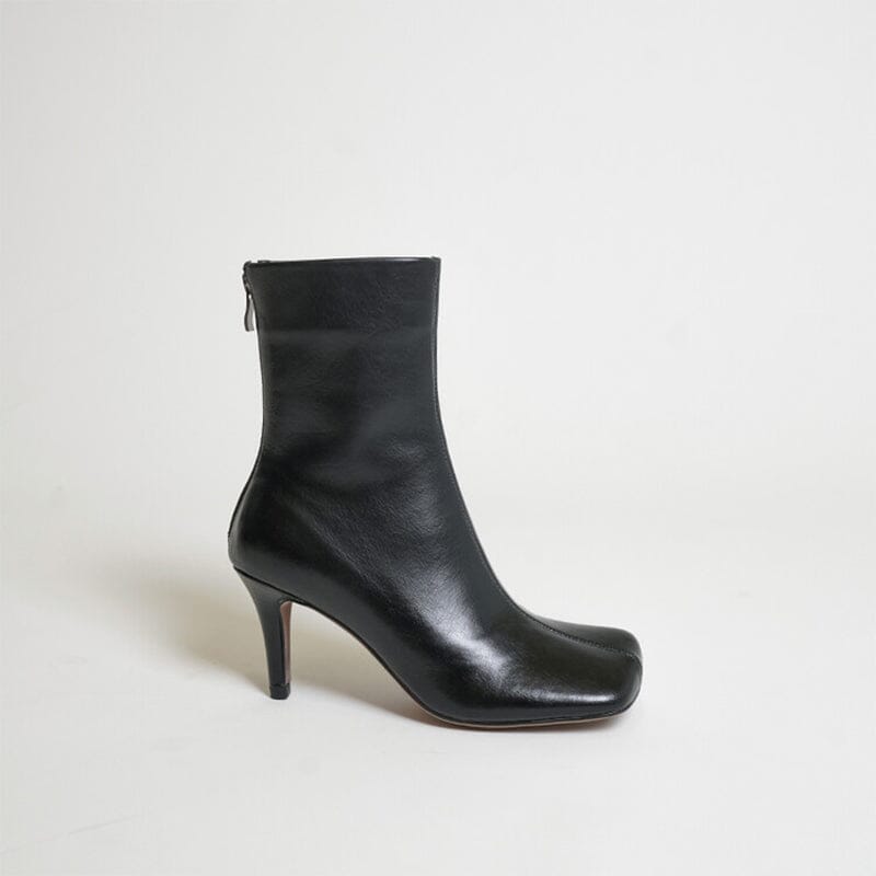 Leather Slimming Boots Elegant Glove-Like Ankle Boots Sculptural Heel Back Zipper Boots