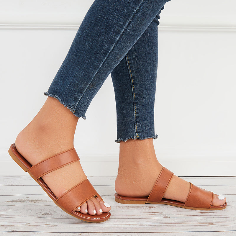 Clip Toe Slide Sandals Slip On Flat Toe Ring Beach Slippers