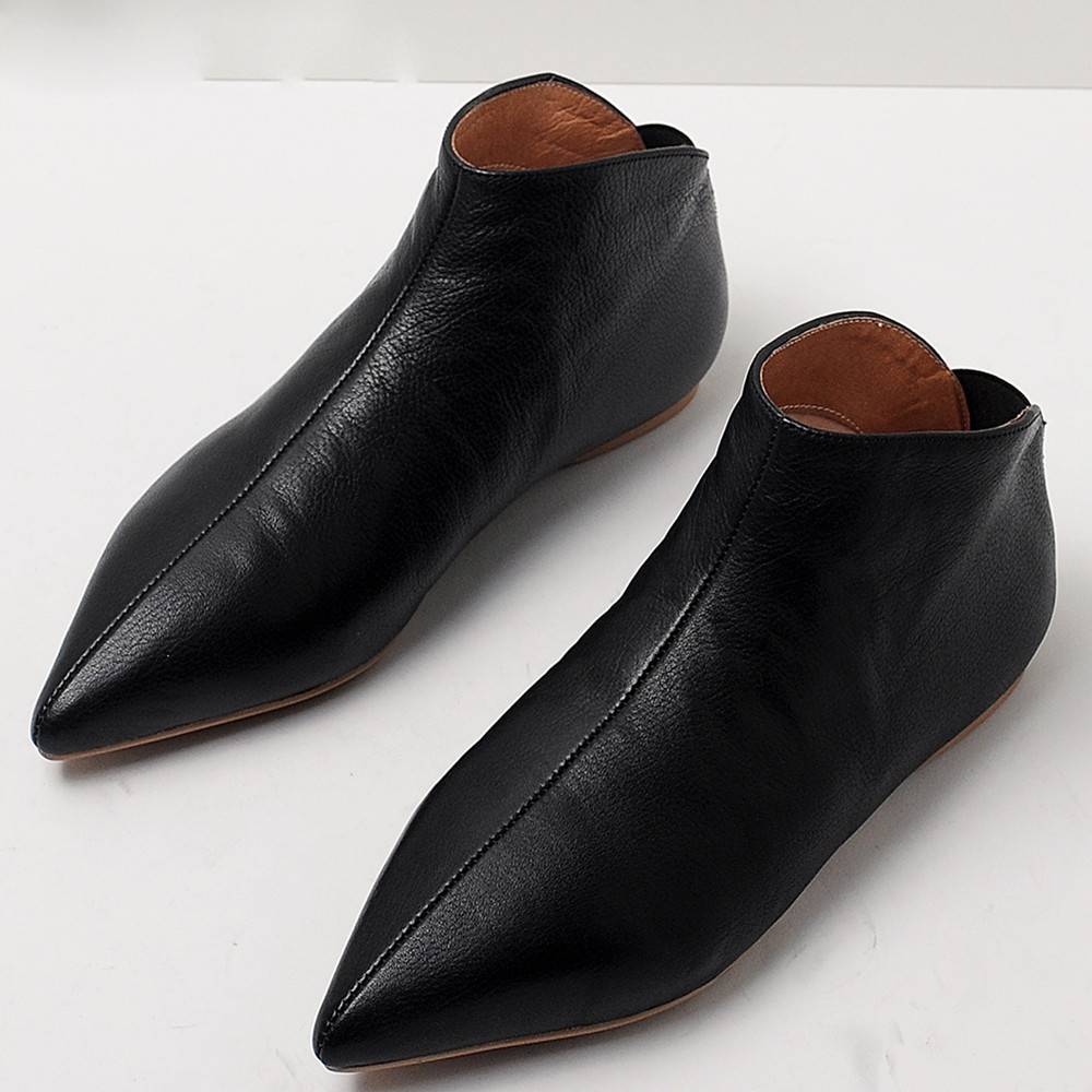 Better In Flat Boot