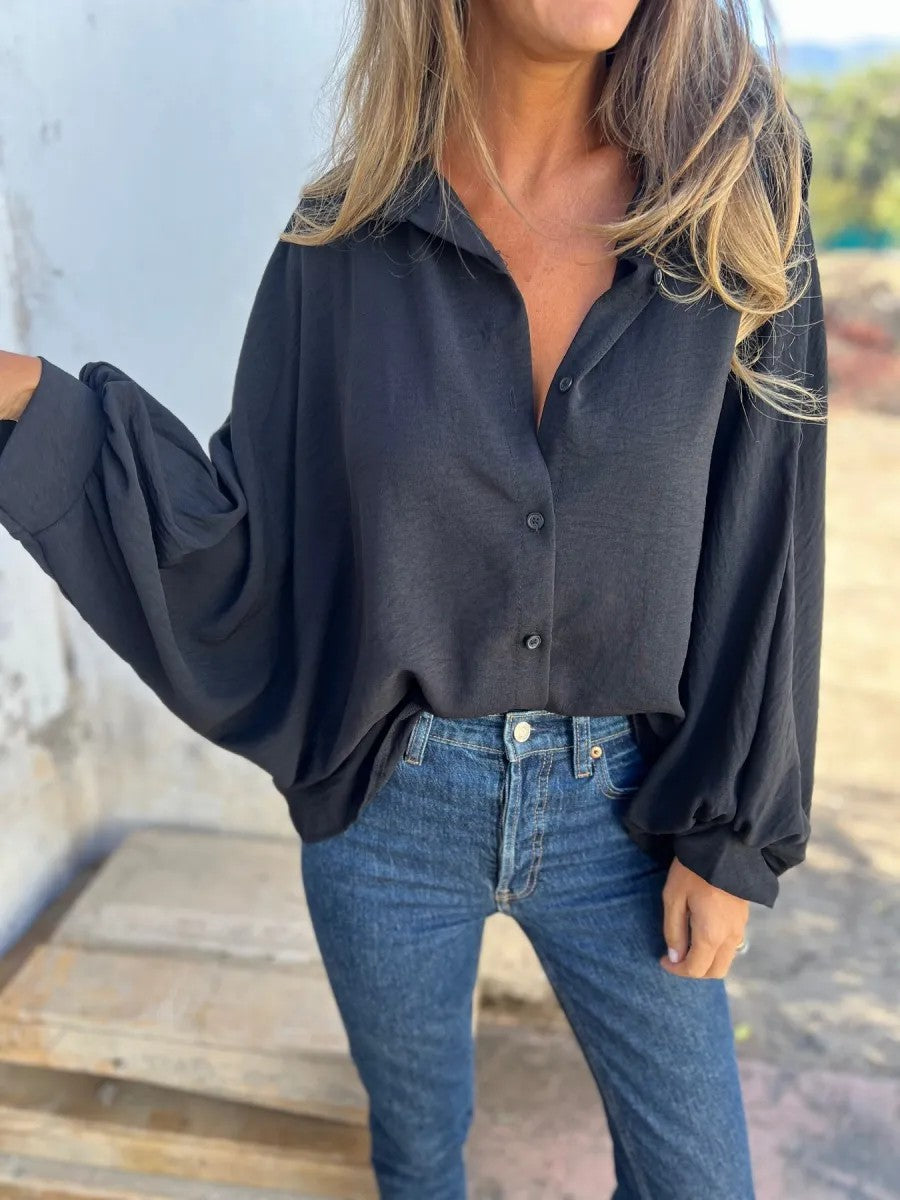Solid color bat sleeve shirt