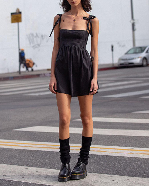 Solid color shoulder strap suspender dress