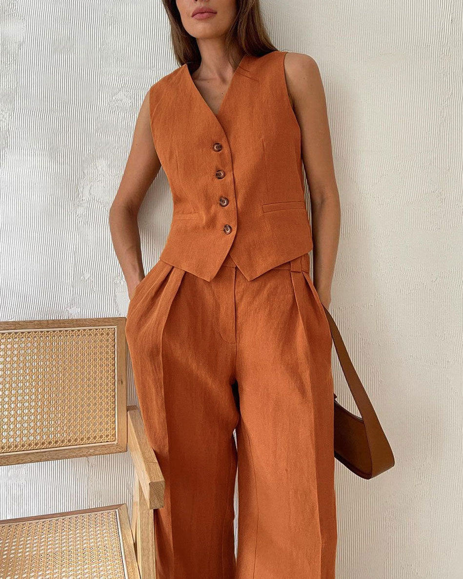Comfortable linen sleeveless vest and low-rise pants set