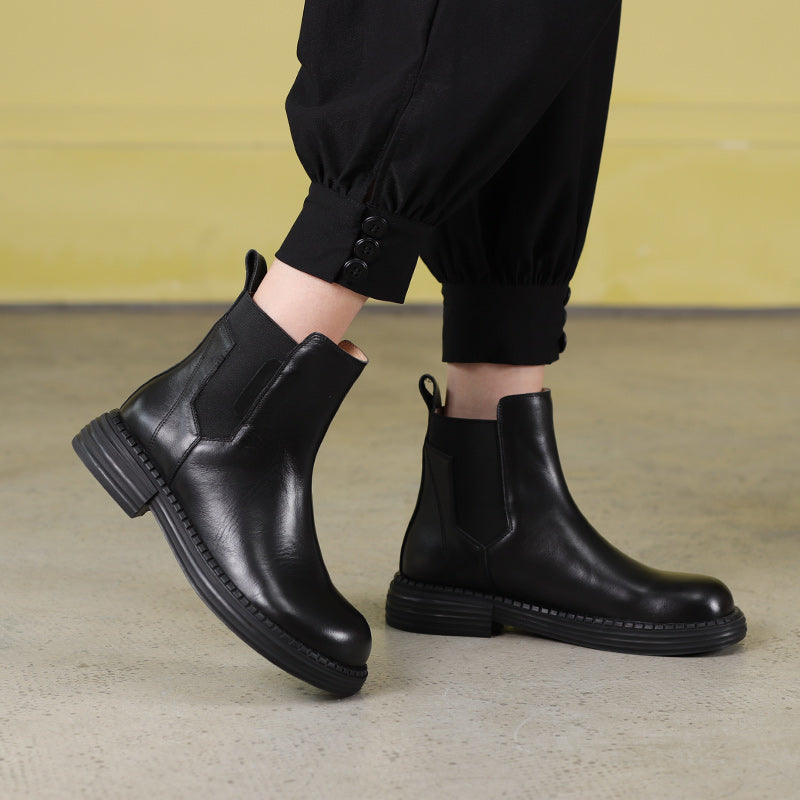 Classic Women's Leather Chelsea Boots Soft and Retro Style in Black