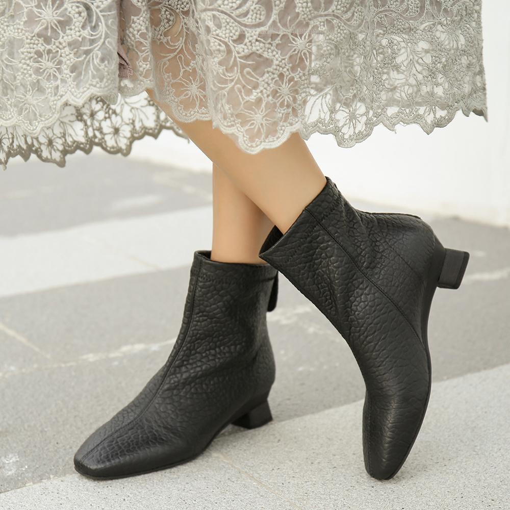 Handmade Leather Chelsea Boots For Women Soft Ankle Boots Retro Square Toe Black/Brown/Off White