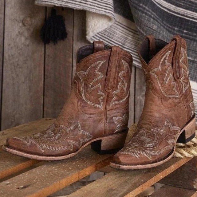 Women's Floral Embroidered Cowboy Boots Chunky Heel Short Pointed Toe Cowgirl Boots
