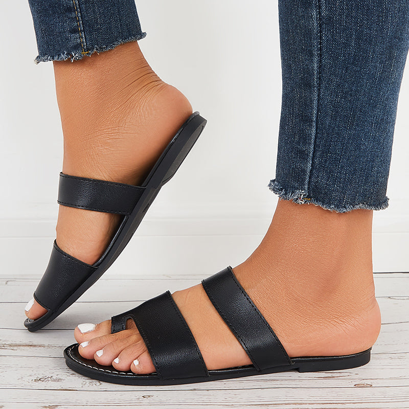 Clip Toe Slide Sandals Slip On Flat Toe Ring Beach Slippers