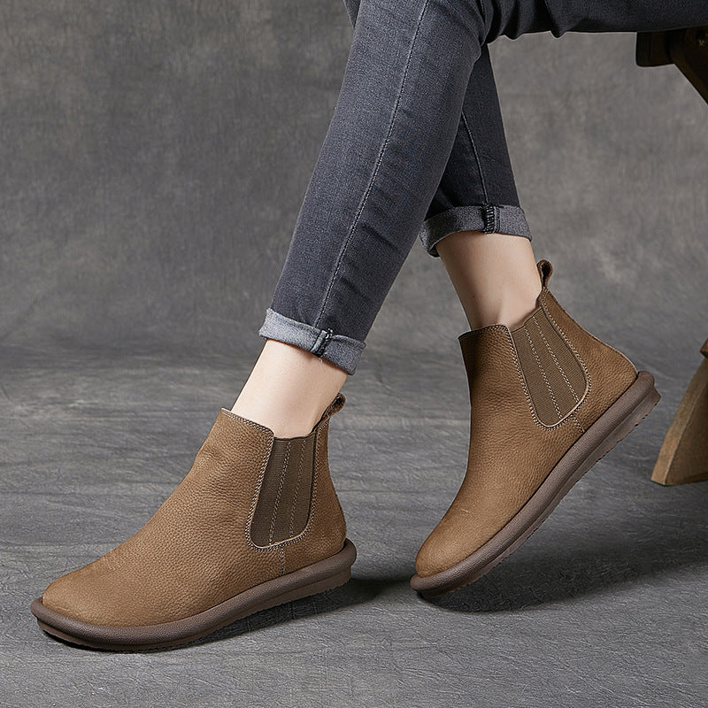 Women's Leather Chelsea Boots Soft and Retro Style in Khaki/Coffee