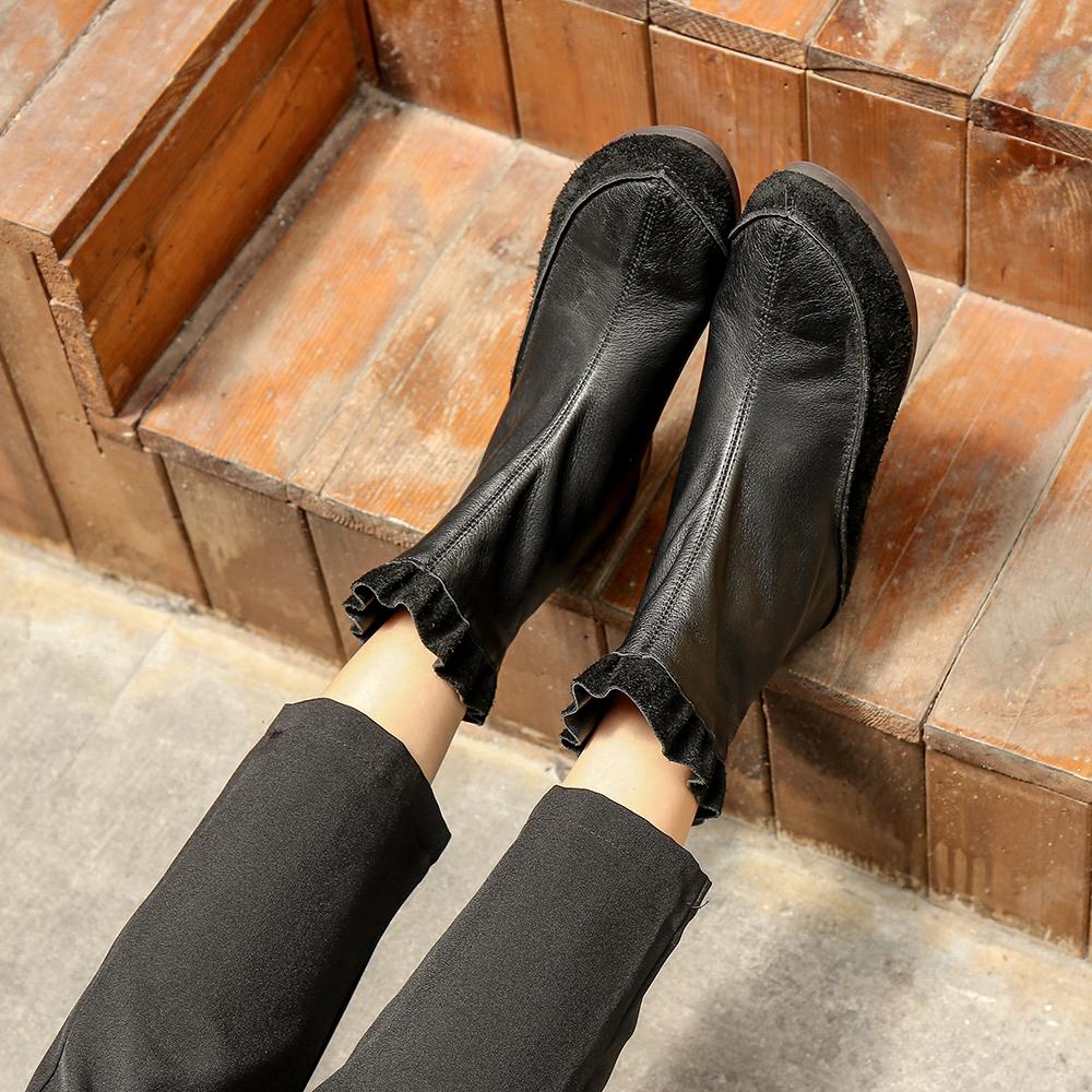 Handmade Leather Chelsea Boots For Women Soft Short Boots Retro Round Toe For Fall And Winter Coffee/Black