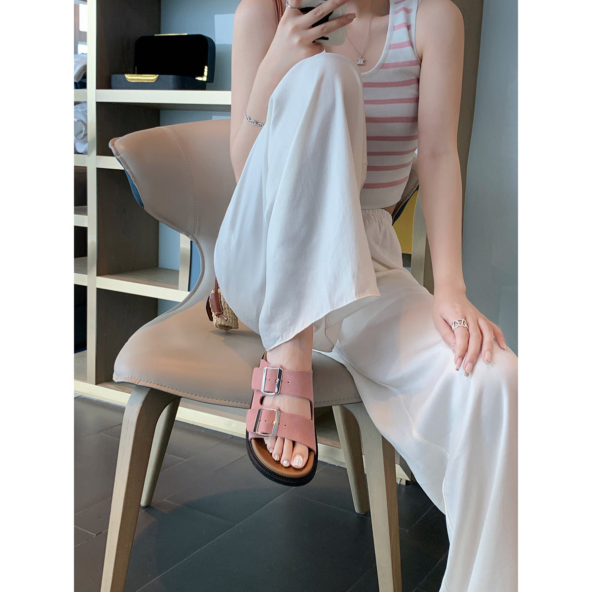 Retro Genuine Round Toe Wide Strap Sandals