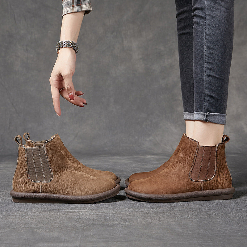 Women's Leather Chelsea Boots Soft and Retro Style in Khaki/Coffee