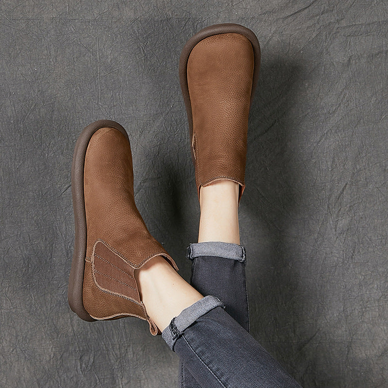 Women's Leather Chelsea Boots Soft and Retro Style in Khaki/Coffee