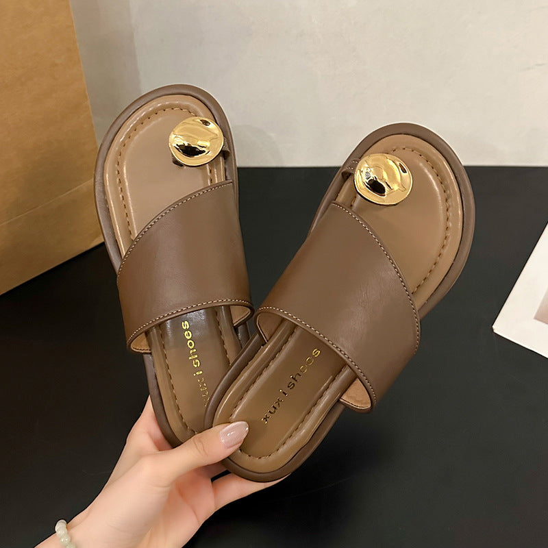 Women's Metal Toe Covering Outer Wear Flat Sandals