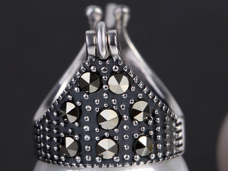 Vintage Autentic 926 Sterling Sterling Silver Natural Mother of Pearl Woman Earrings
