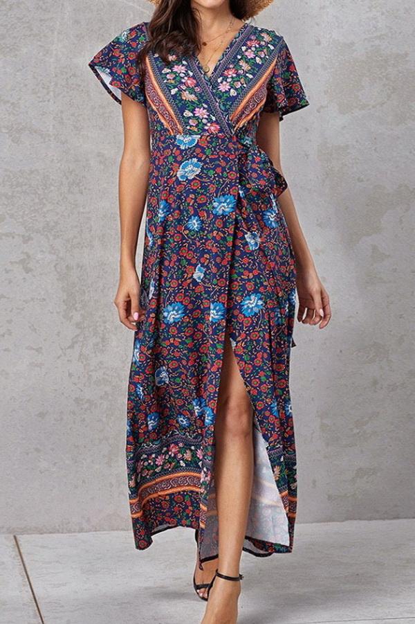 Solid Color V-neck Short-sleeved Slim Dress