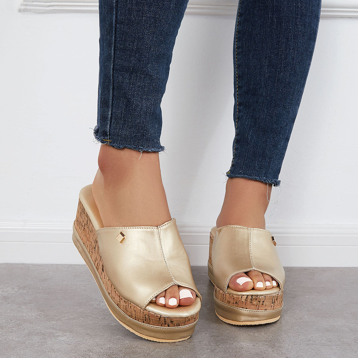 Comfortable Cork Footbed Slip-on Sandals Platform Wedge Slippers