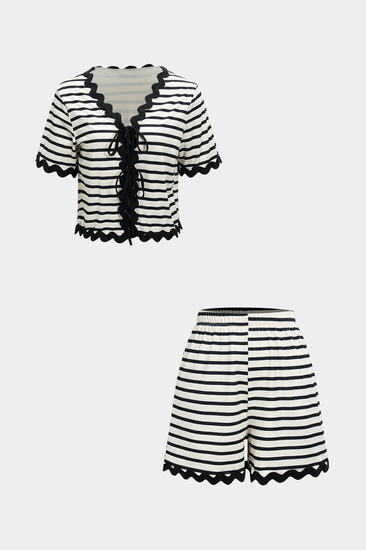 Stripes Print Patchwork Tie-Front T-Shirt And Shorts Set