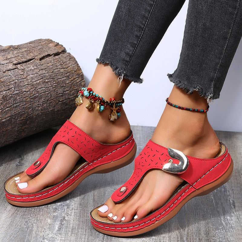 Summer New Women's Metal Decor Feature Pattern Wedge Flip-Flops