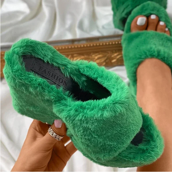 Round Toe Fluffy Wedge Slippers