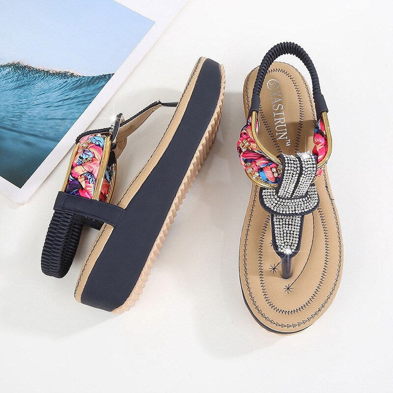 Summer Fashion Rhinestone Decoration Simple And Comfortable Casual Buckle Woman Sandals