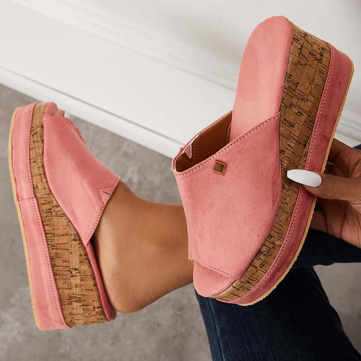 Comfortable Cork Footbed Slip-on Sandals Platform Wedge Slippers