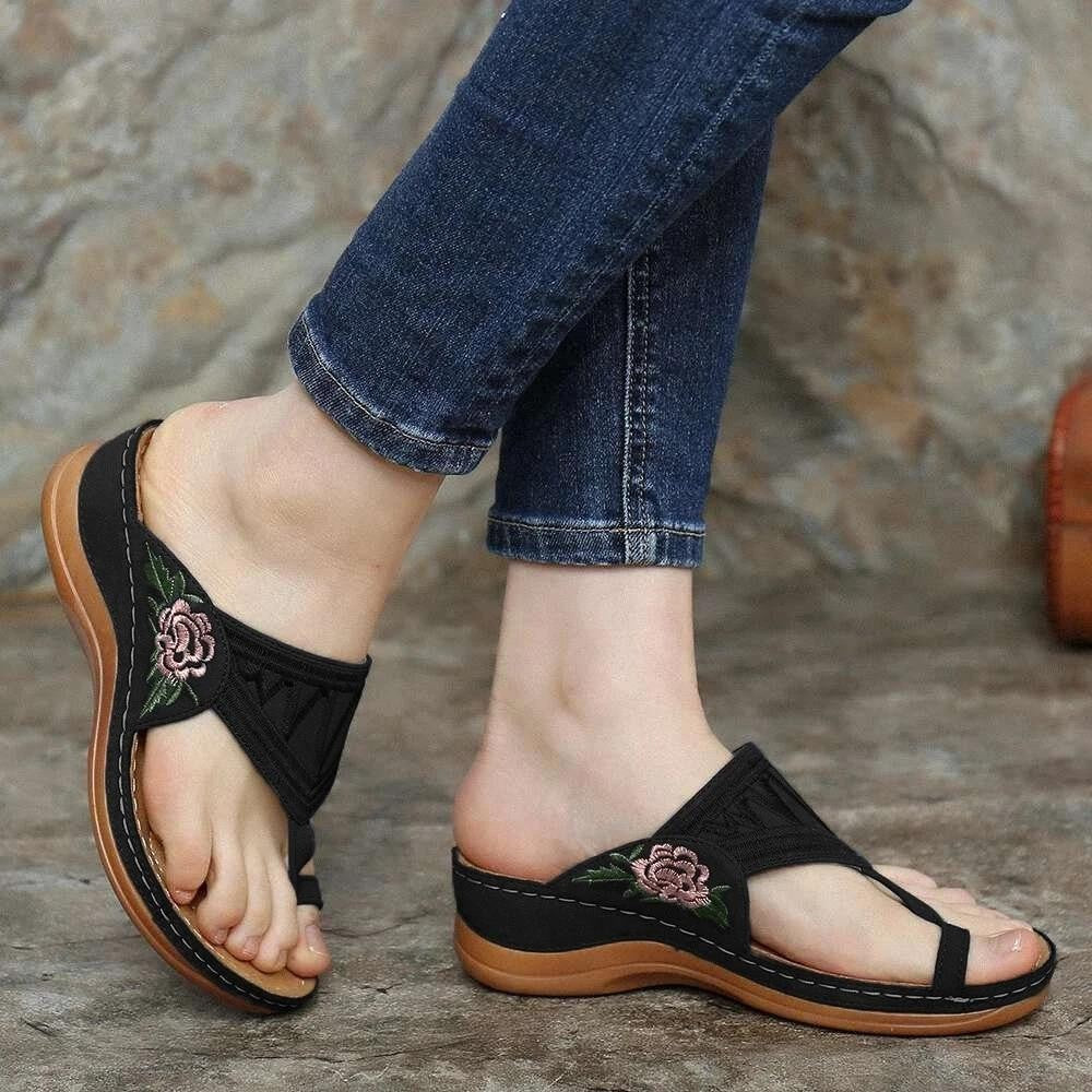 Women Comfy Arch Support Floral Design Sandals