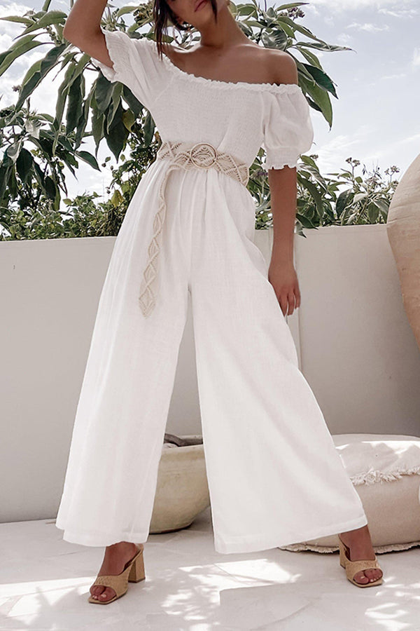 White One-piece with A One-line Collar and Bubble Sleeves