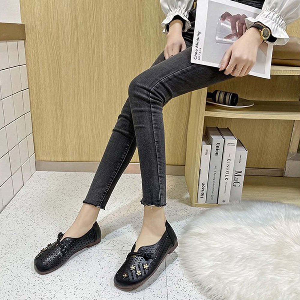 Vintage Flower Hollow Out Round Toe Flats