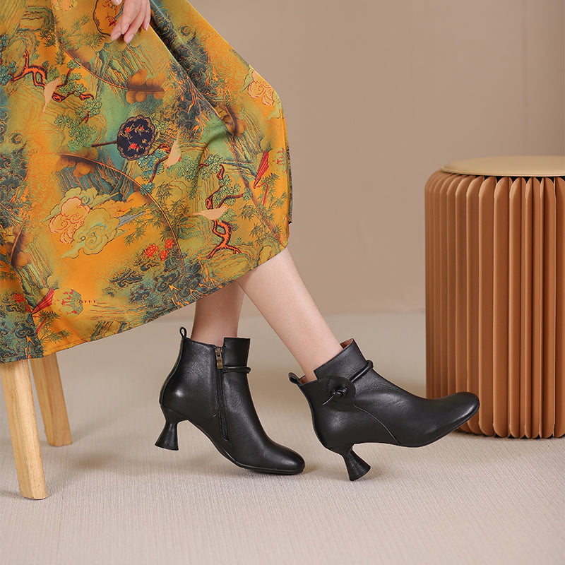 Handmade Soft Leather Kitty Heel Ankle Boots For Women Retro Round Toe Side Zipper in Coffee/Black