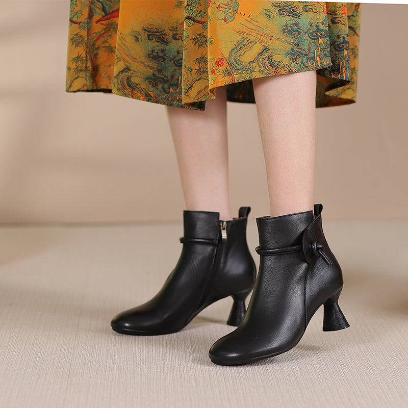 Handmade Soft Leather Kitty Heel Ankle Boots For Women Retro Round Toe Side Zipper in Coffee/Black