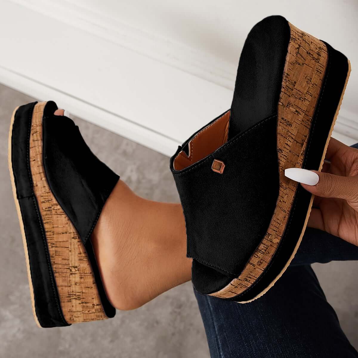 Comfortable Cork Footbed Slip-on Sandals Platform Wedge Slippers
