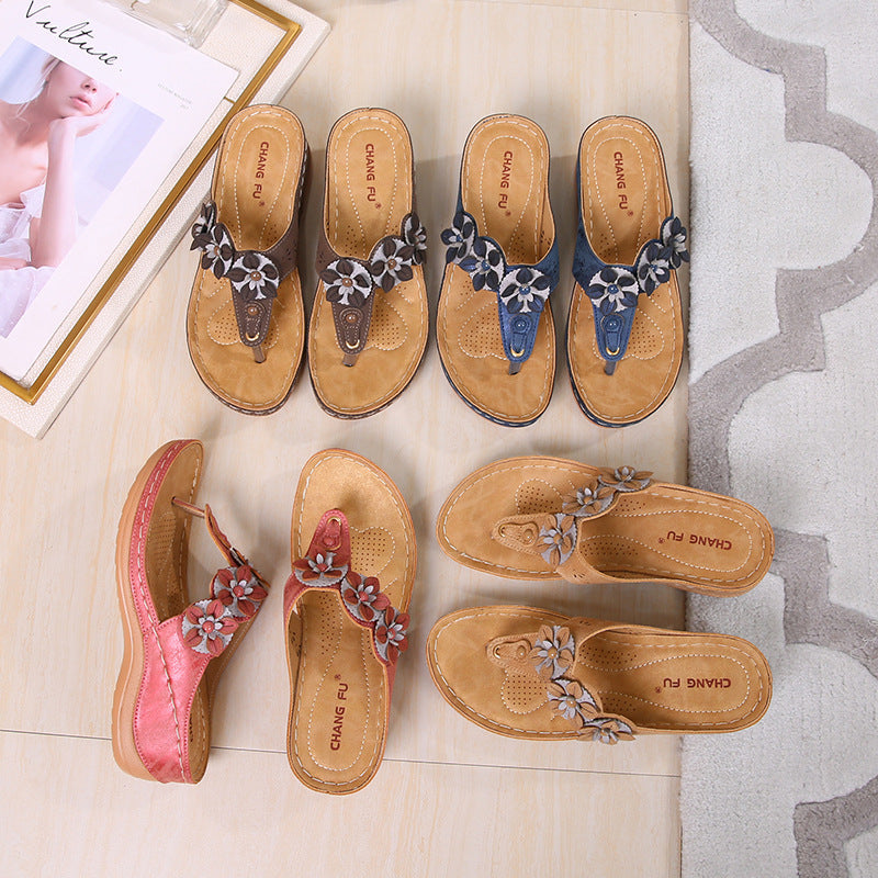 Floral Lightweight Soft Sole Comfort Flip-Flops