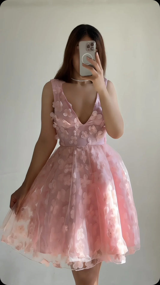 Sexy Sleeveless Deep V Waist Petals Mini Skirt