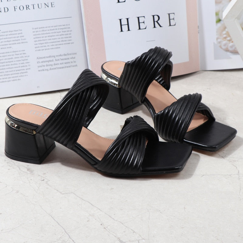 Beautiful Pretend Pump Sandals