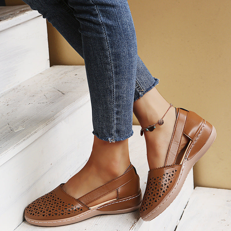 Round Toe Wedge Hole Sandals