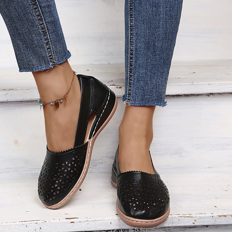 Round Toe Wedge Hole Sandals