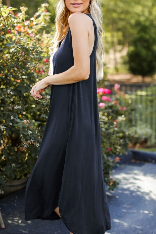 V NECK SLEEVELESS MAXI DRESS