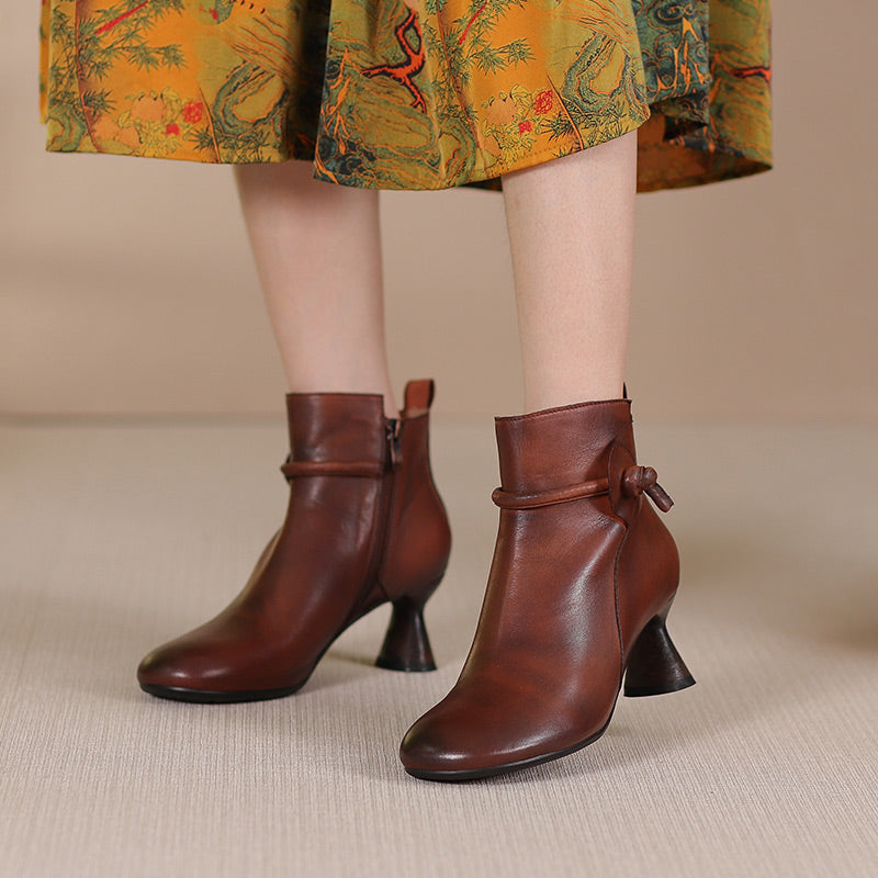 Handmade Soft Leather Kitty Heel Ankle Boots For Women Retro Round Toe Side Zipper in Coffee/Black