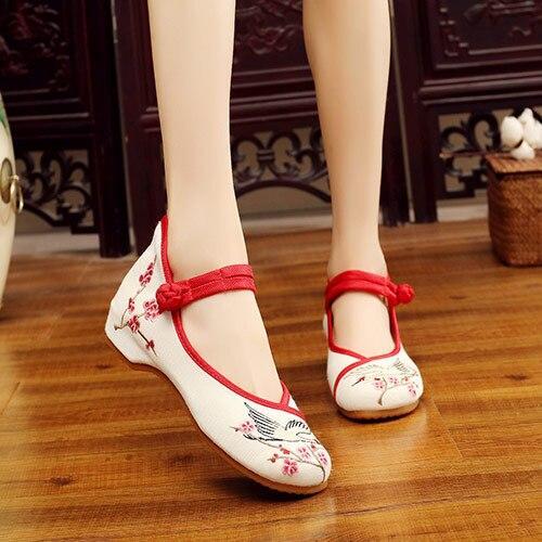 Handmade Women's Vintage Embroidered Canvas Ballet Flats