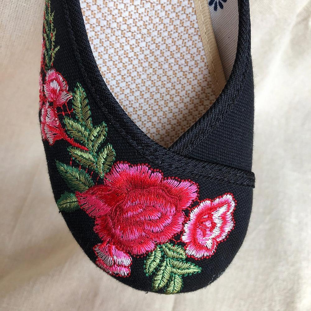 Handmade Women's Vintage Embroidered Canvas Ballet Flats