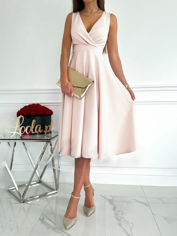 Women's Elegant Solid Color V-Neck Gathered Swing Dress