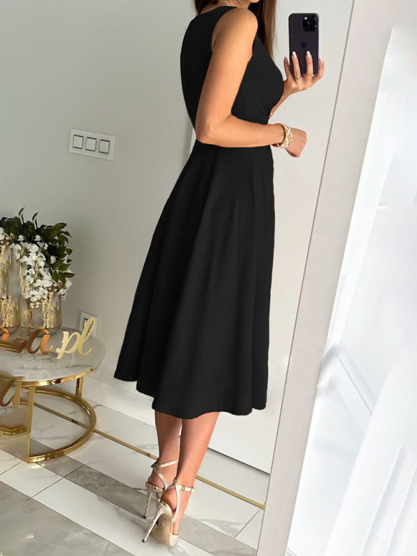 Women's Elegant Solid Color V-Neck Gathered Swing Dress