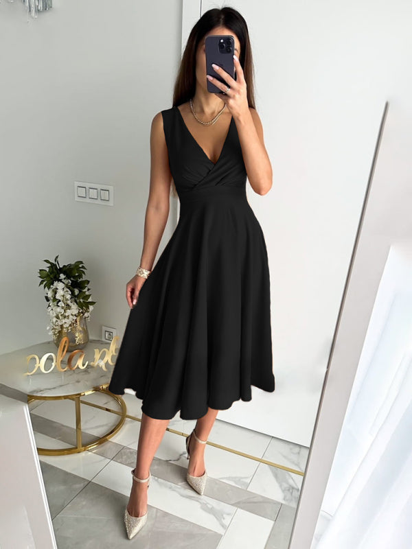 Women's Elegant Solid Color V-Neck Gathered Swing Dress