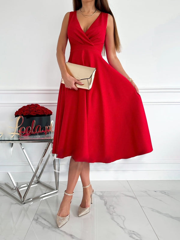 Women's Elegant Solid Color V-Neck Gathered Swing Dress