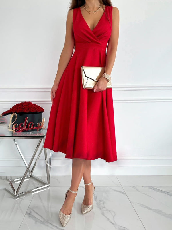 Women's Elegant Solid Color V-Neck Gathered Swing Dress